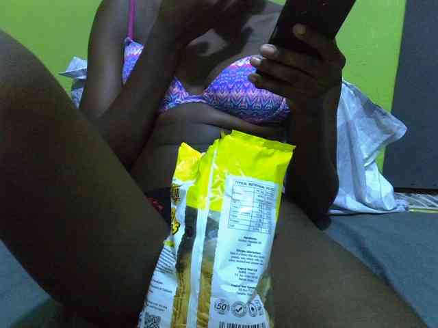 Nairobidoll webcam