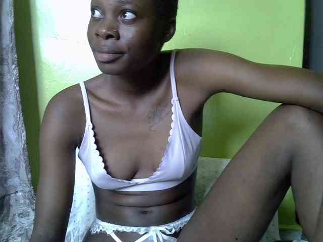 Nairobidoll webcam