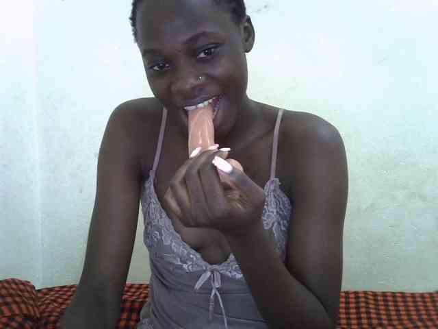 Nairobidoll webcam
