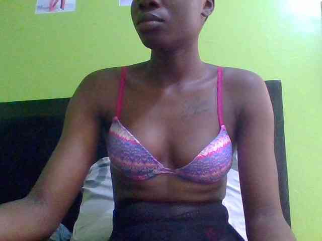 Nairobidoll webcam