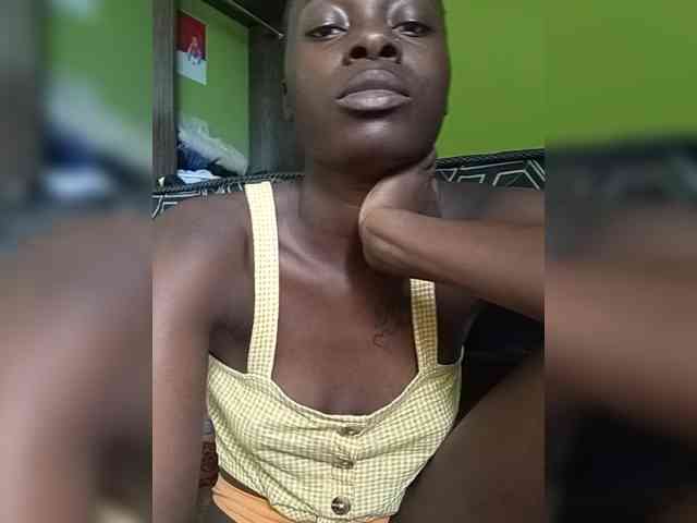 Nairobidoll webcam