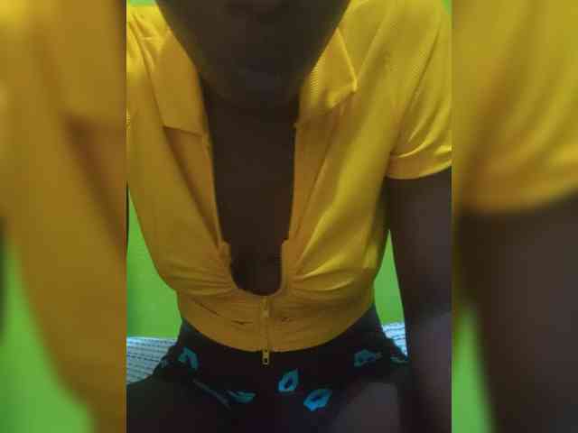 Nairobidoll webcam