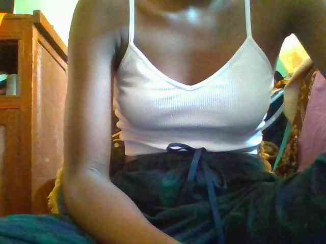 Nairobidoll webcam