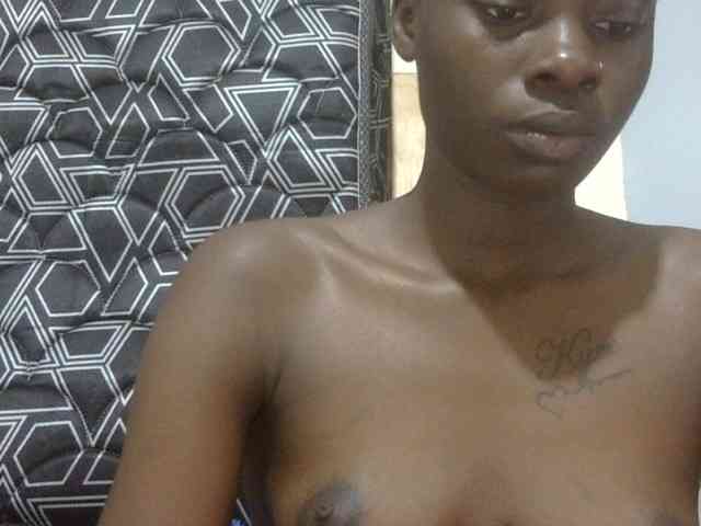 Nairobidoll webcam