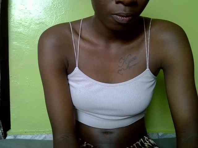 Nairobidoll webcam