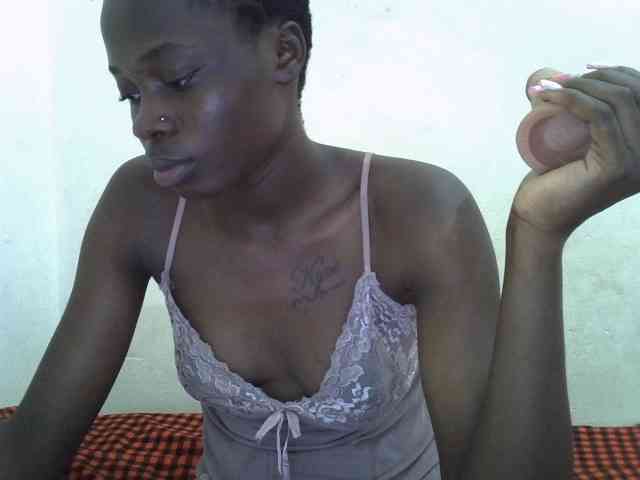 Nairobidoll webcam