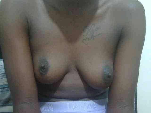 Nairobidoll webcam