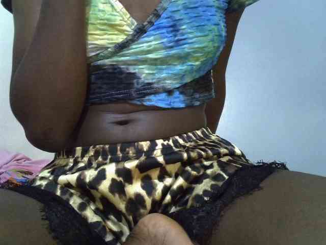 Nairobidoll webcam
