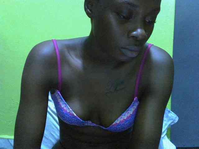 Nairobidoll webcam