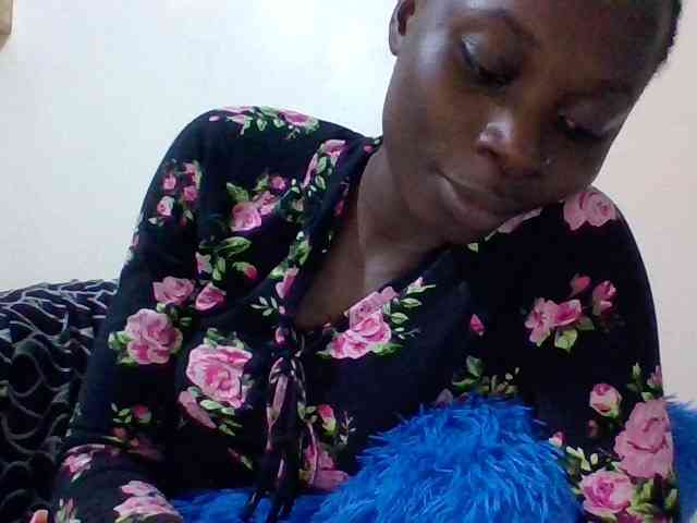Nairobidoll Live Webcam on BongaCams