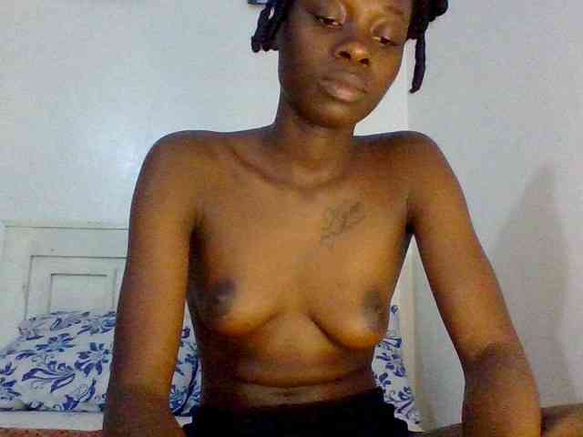 Nairobidoll webcam