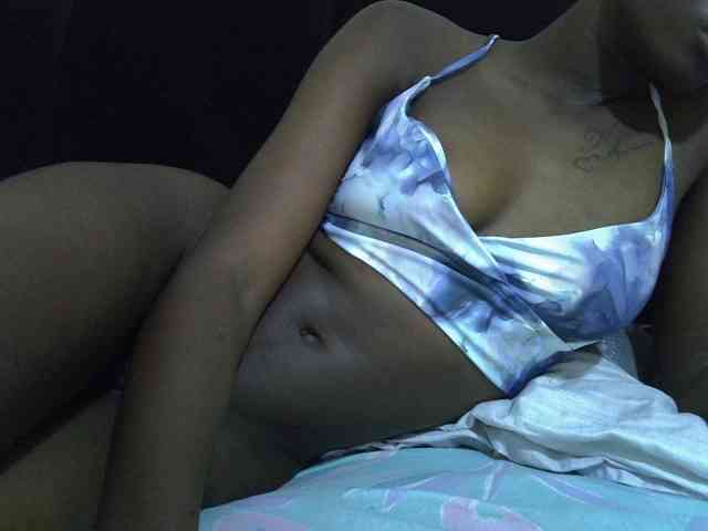 Nairobidoll webcam