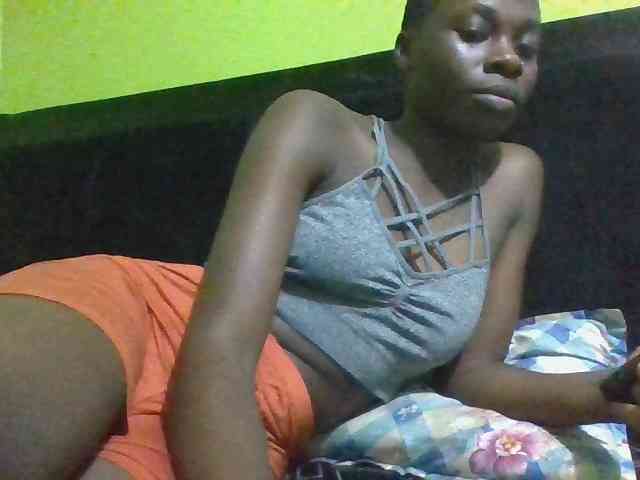 Nairobidoll webcam