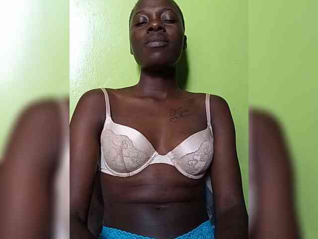 Nairobidoll webcam
