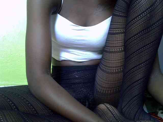 Nairobidoll webcam