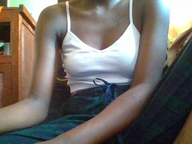 Nairobidoll webcam