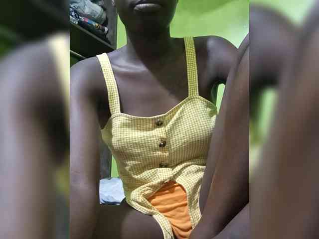 Nairobidoll webcam