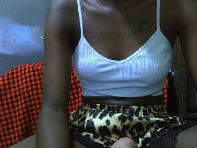 Nairobidoll webcam