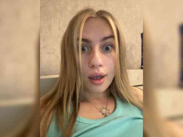 veronaaaaaa webcam