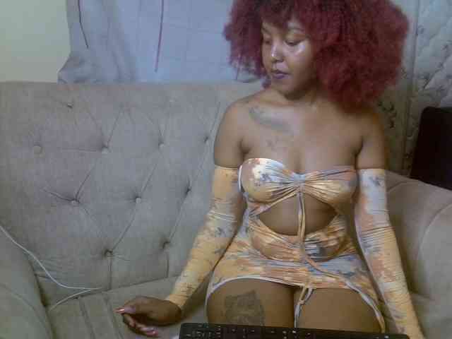cherryebonyqueen webcam