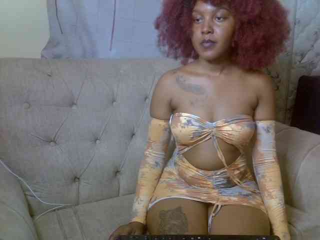 cherryebonyqueen webcam
