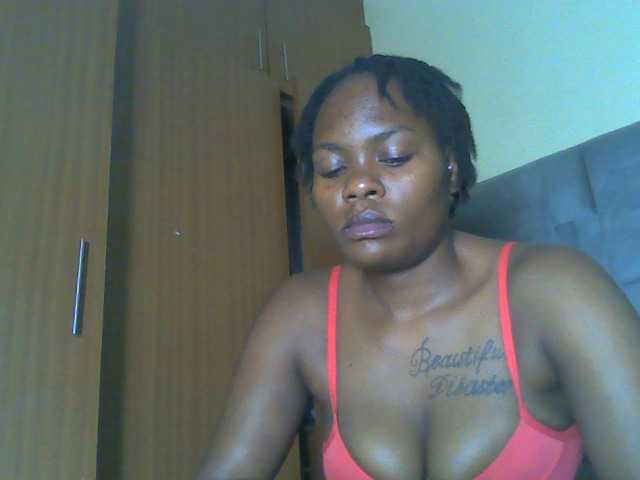 Sexyebony11 webcam