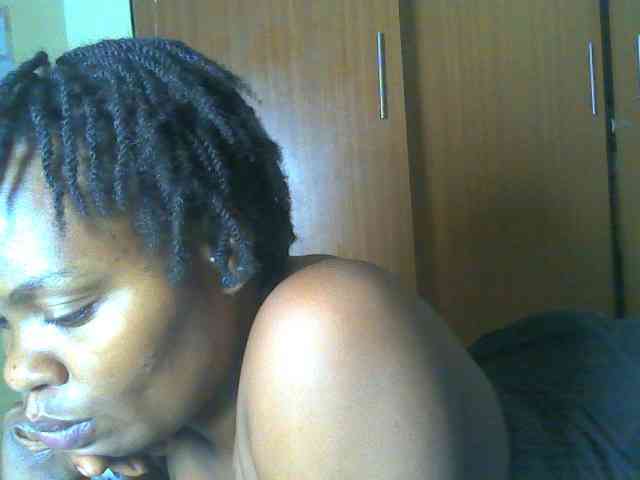 Sexyebony11 webcam