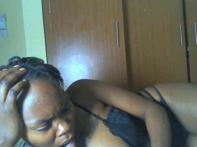 Sexyebony11 webcam
