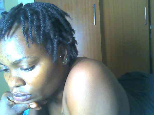 Sexyebony11 webcam