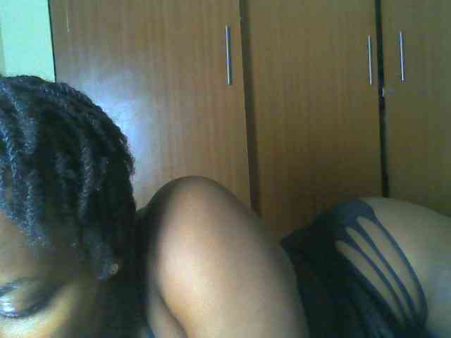 Sexyebony11 webcam