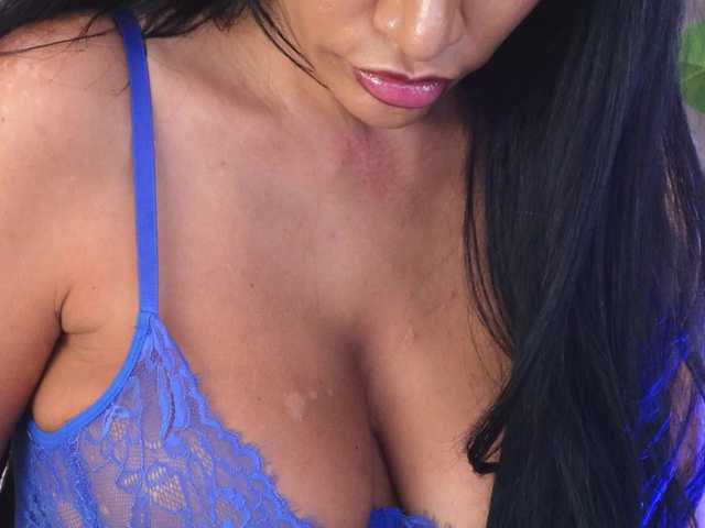 DeniseTaylor live cam on BongaCams