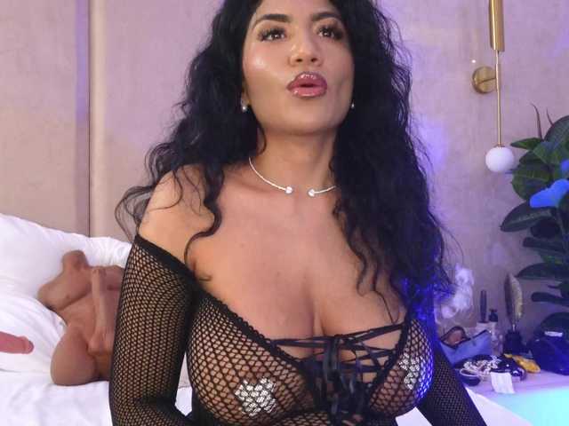 DeniseTaylor live cam on BongaCams