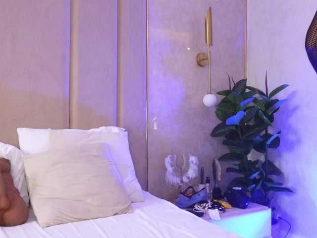 DeniseTaylor live cam on BongaCams