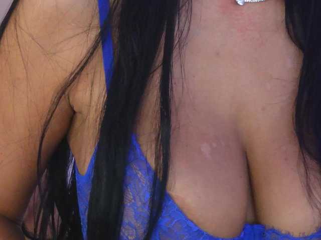 DeniseTaylor live cam on BongaCams