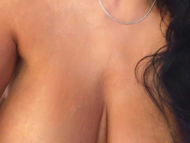 DeniseTaylor live cam on BongaCams