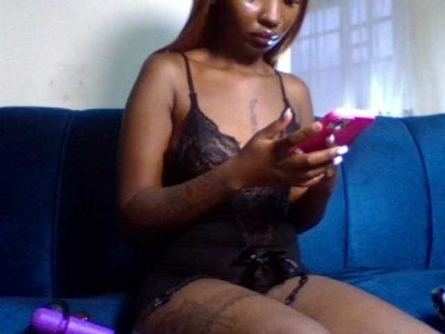 yourgirlcandy live cam on BongaCams