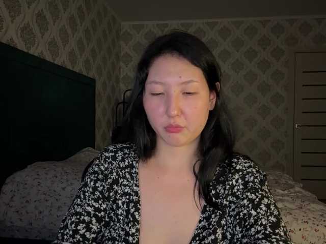 AmeliyaKim live cam on BongaCams