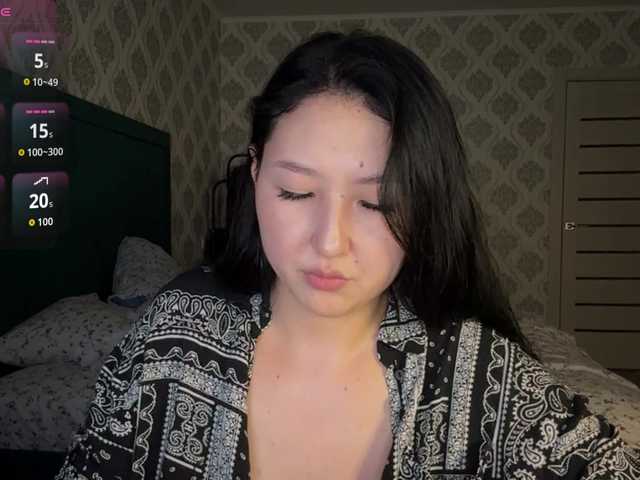 AmeliyaKim live cam on BongaCams