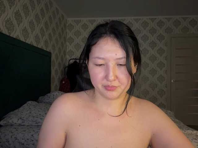 AmeliyaKim live cam on BongaCams