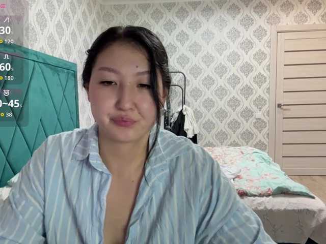 AmeliyaKim live cam on BongaCams