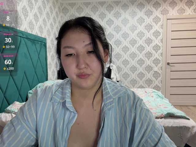 AmeliyaKim live cam on BongaCams