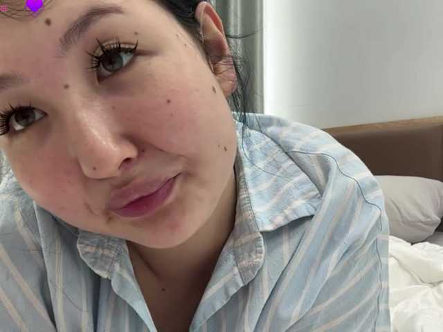 AmeliyaKim live cam on BongaCams