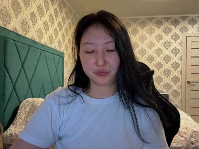AmeliyaKim live cam on BongaCams