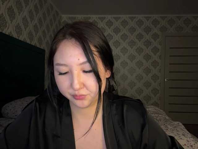 AmeliyaKim live cam on BongaCams
