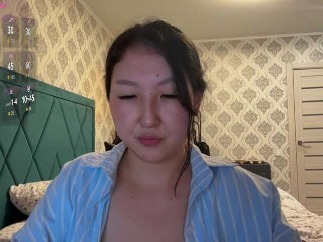 AmeliyaKim live cam on BongaCams
