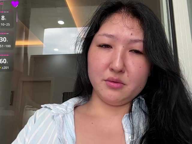 AmeliyaKim live cam on BongaCams