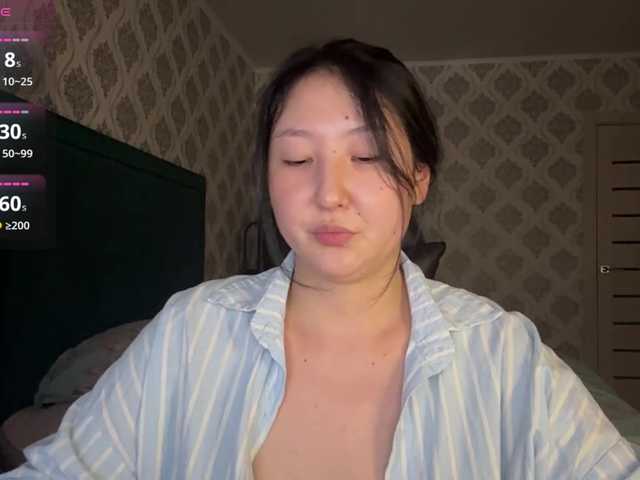 AmeliyaKim live cam on BongaCams
