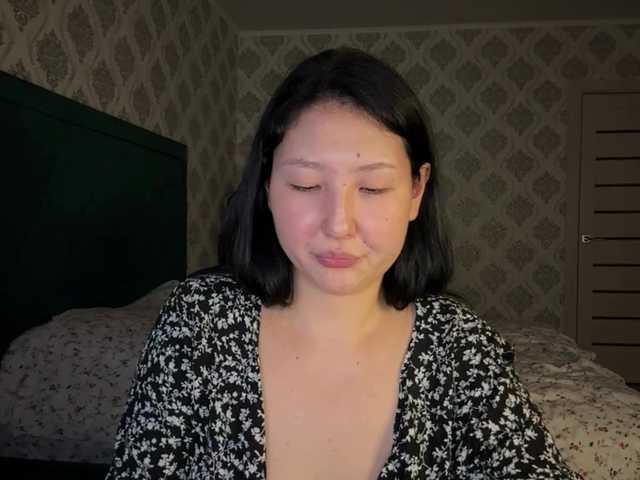AmeliyaKim live cam on BongaCams