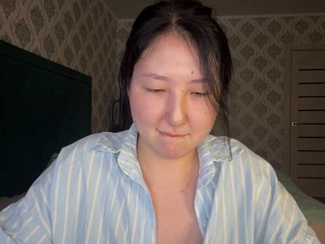 AmeliyaKim live cam on BongaCams