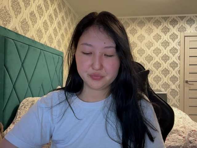 AmeliyaKim live cam on BongaCams